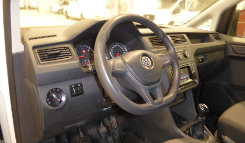 
								VOLKSWAGEN Caddy Profes Furgon 2.0 TDI 122 CV BMT 4Motion lleno									